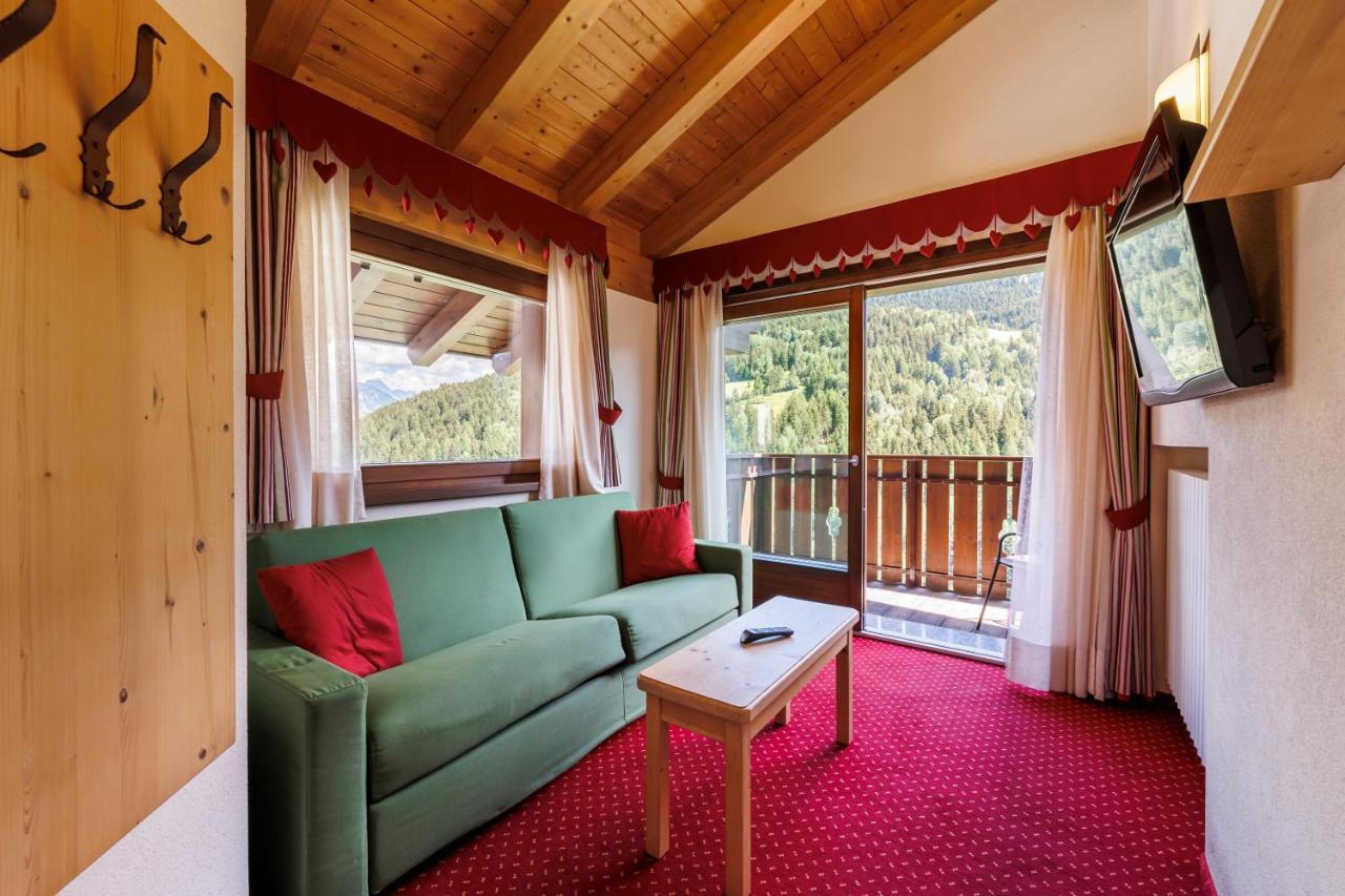Hotel Miravalle Ізолачча Екстер'єр фото