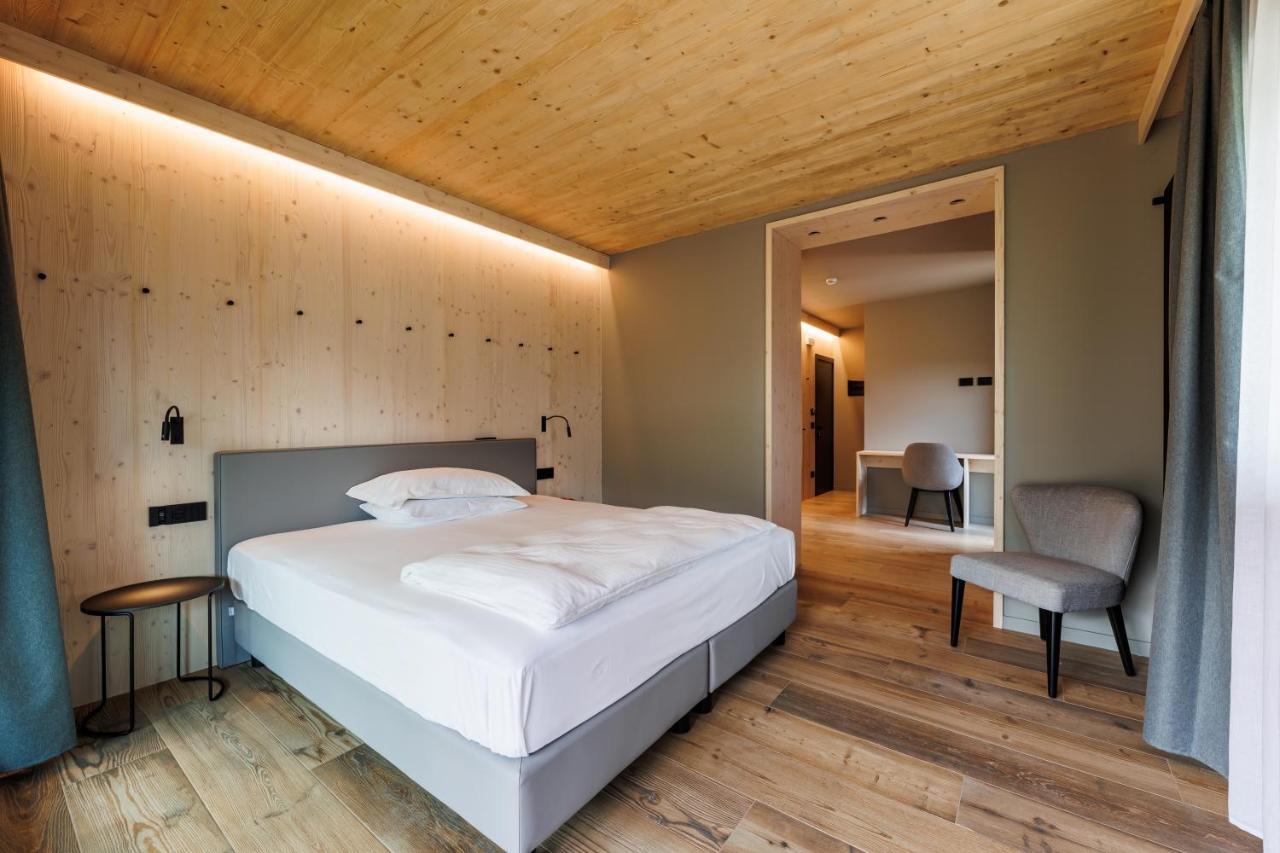 Hotel Miravalle Ізолачча Екстер'єр фото