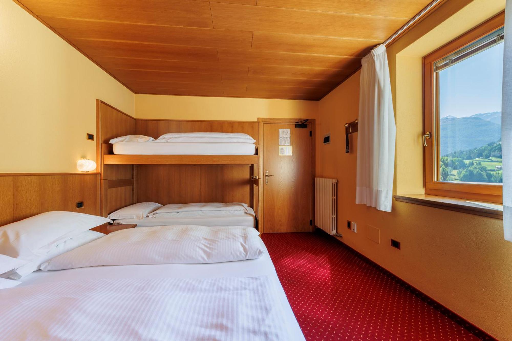 Hotel Miravalle Ізолачча Екстер'єр фото