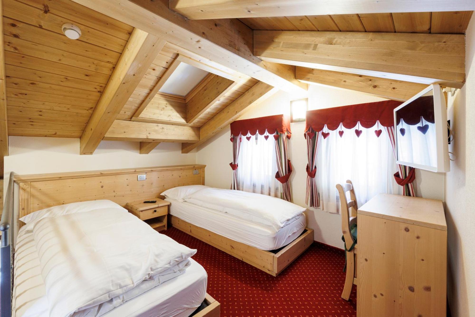 Hotel Miravalle Ізолачча Номер фото